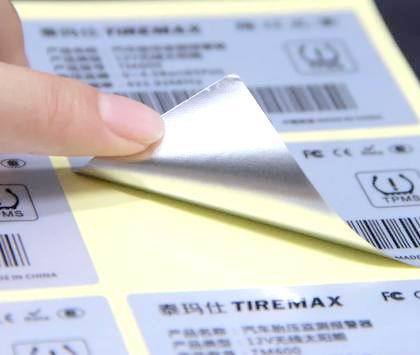 Хорошая цена. Silver Sticker Label with Temperature Resistance Up To 80°C, Permanent Or Removable Adhesive for Smooth Surfaces онлайн